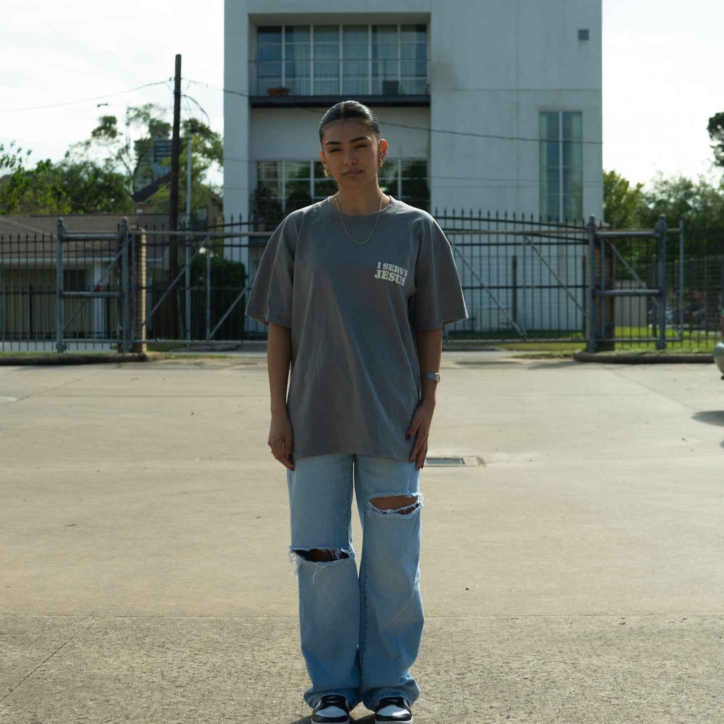 OVERSIZED I SERVE JESUS